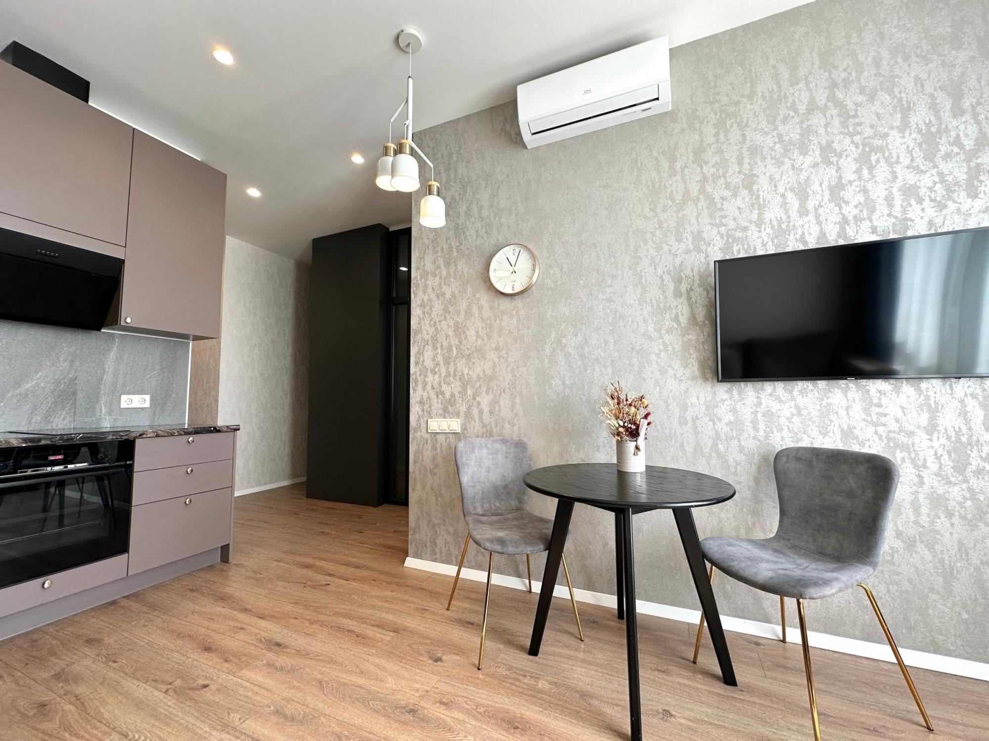 Kador Home Hotel Downtown Kyiv Room photo
